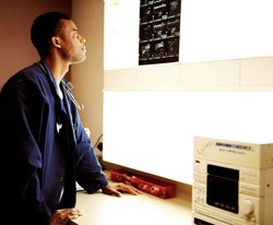 Image of a doctor viewing an xray